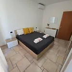 10 Min Airport & Wifi - Wonderful 5 Stars Prázdninový dům