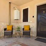 10 Min Airport & Wifi - Wonderful 5 Stars Bari