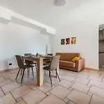 Vakantiehuis 10 Min Airport & Wifi - Wonderful 5 Stars Bari