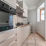 10 Min Airport & Wifi - Wonderful 5 Stars Vakantiehuis