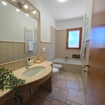 10 Min Airport & Wifi - Wonderful 5 Stars * Bari