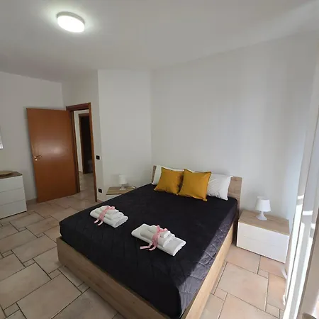 Holiday home 10 Min Airport & Wifi - Wonderful 5 Stars