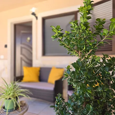Holiday home 10 Min Airport & Wifi - Wonderful 5 Stars Bari