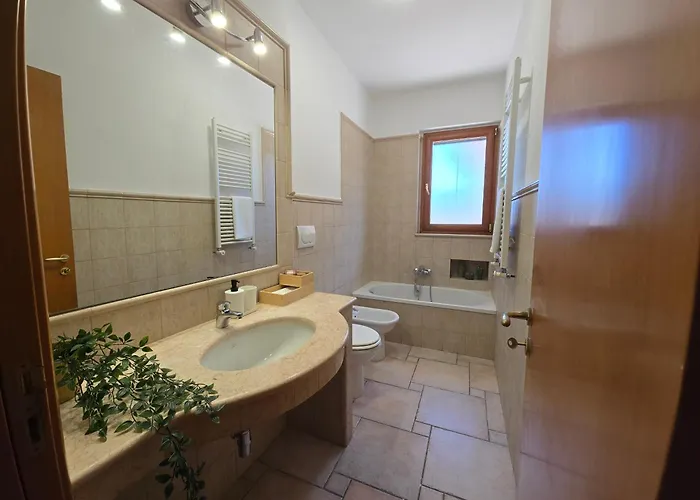 10 Min Airport & Wifi - Wonderful 5 Stars * Bari