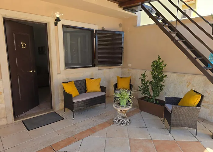 Holiday home 10 Min Airport & Wifi - Wonderful 5 Stars Bari