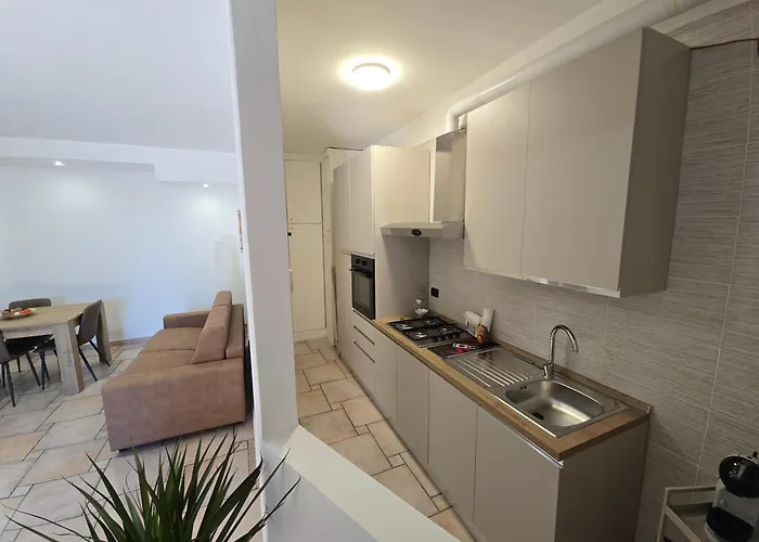 10 Min Airport & Wifi - Wonderful 5 Stars Holiday home