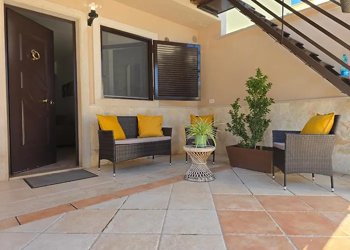 Holiday home 10 Min Airport & Wifi - Wonderful 5 Stars